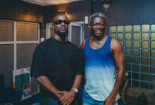 Sarkodie Visits Legendary Actor Agya Koo