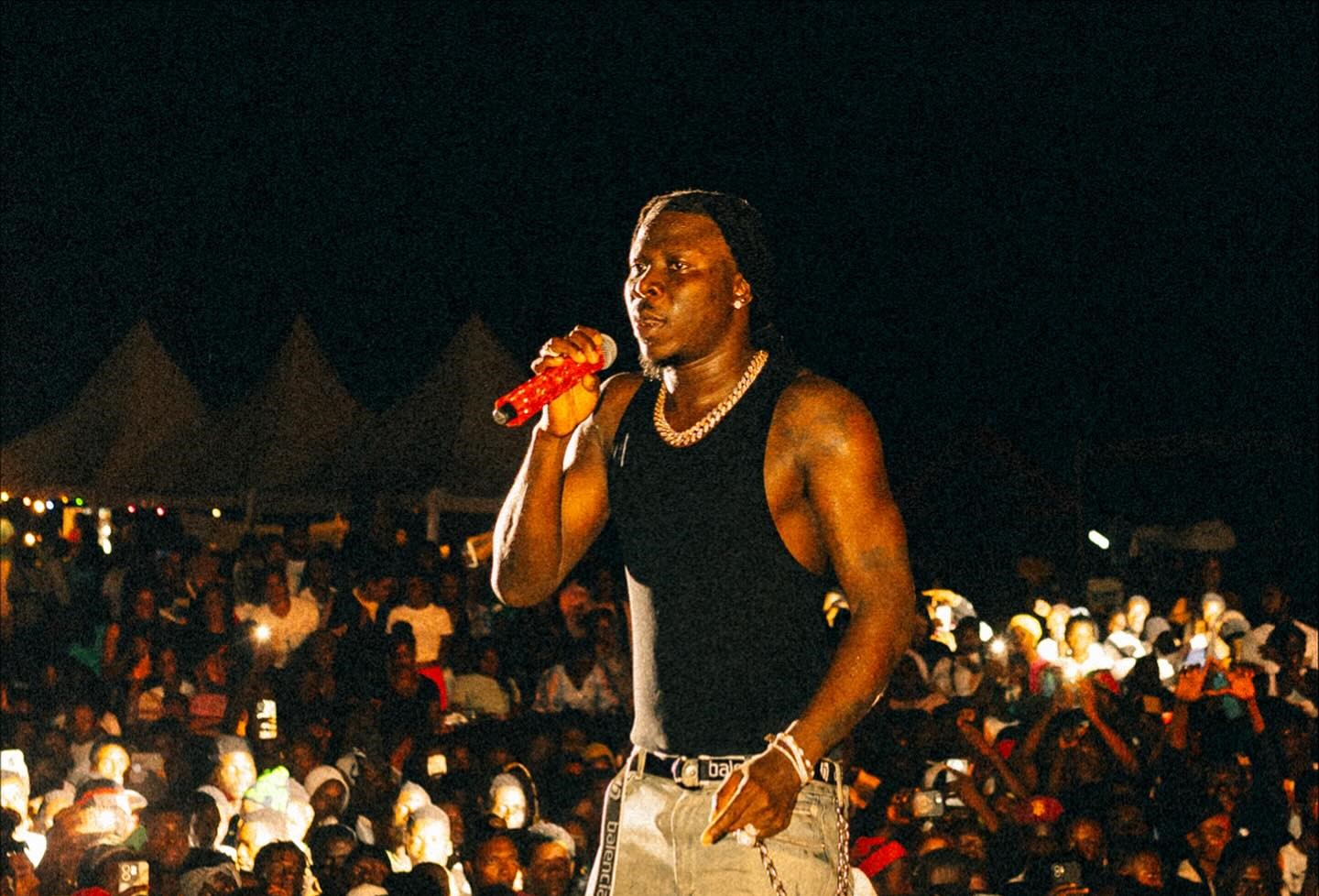Stonebwoy Clears the Air After Backlash Over Use of Historic