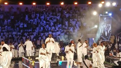 Christmas with Joe Mettle turns Bukom Arena into a happy place